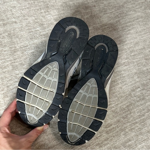 New Balance 990v5 Gray Classic - Picture 10 of 14